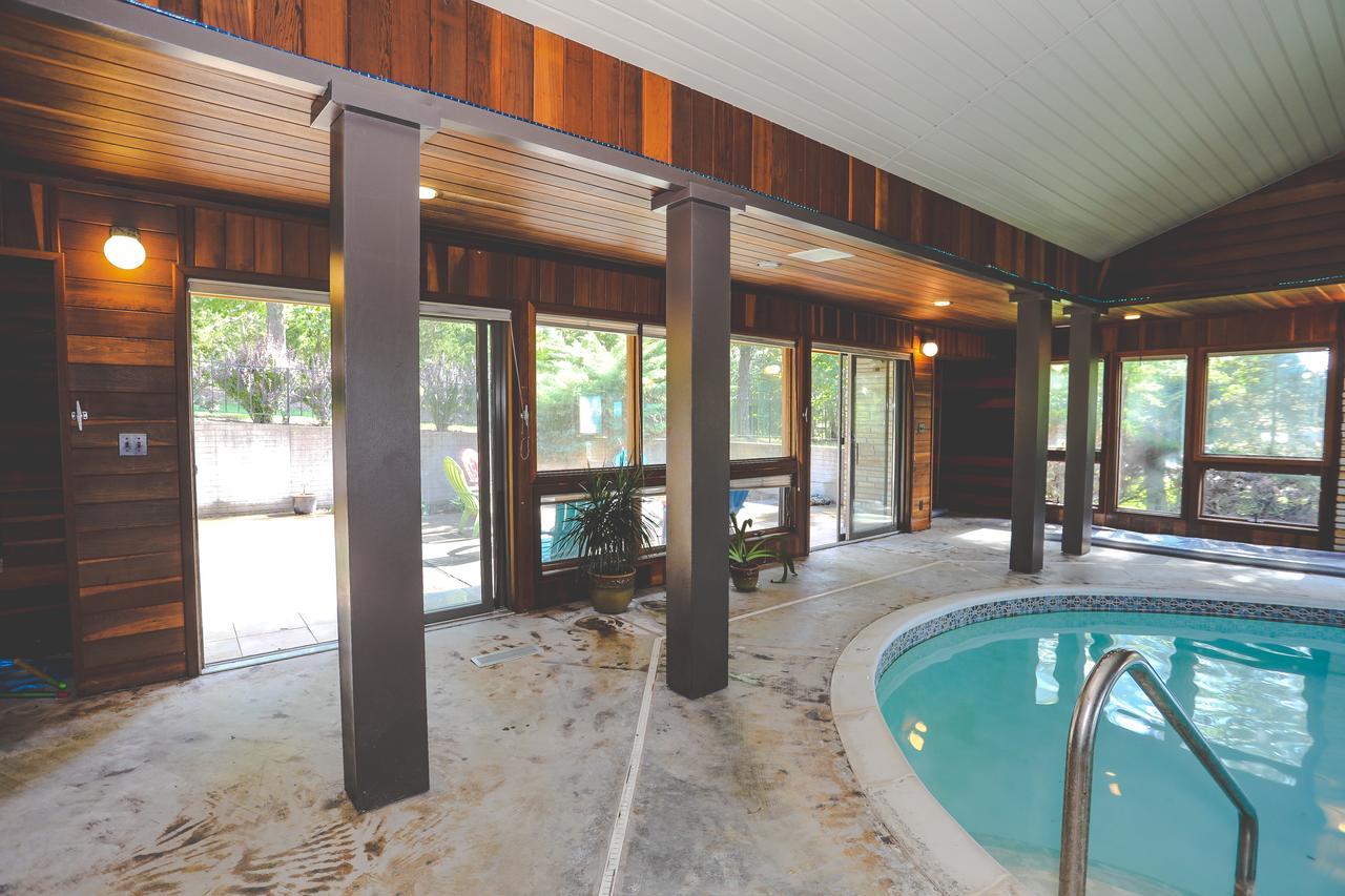 The Lodge At Beaver Lake Bed And Breakfast Роджърс Екстериор снимка